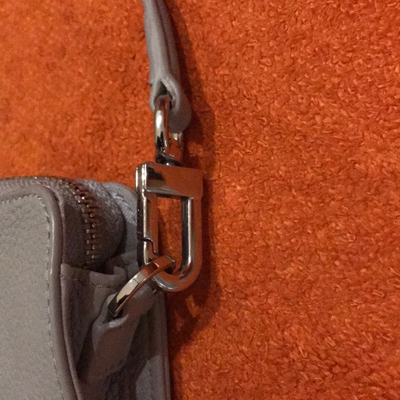 NWOT Tory Burch Crossbody Convertible Clutch - Picture 4 of 8